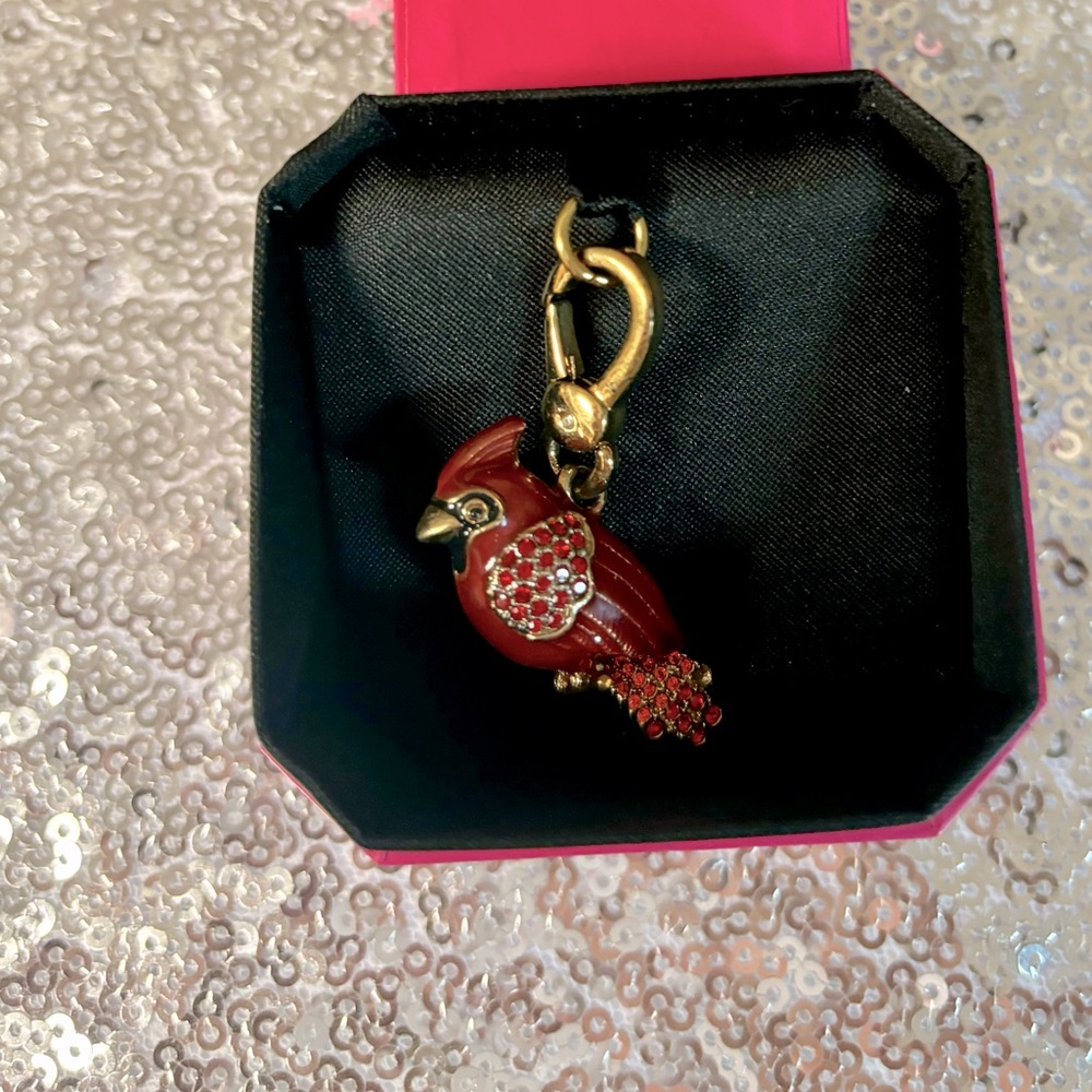Juicy couture cardinal charm - Picture 2 of 3